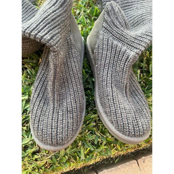 Ugg Boots knit fringe grey good condition size 9 - Picture 5 of 9